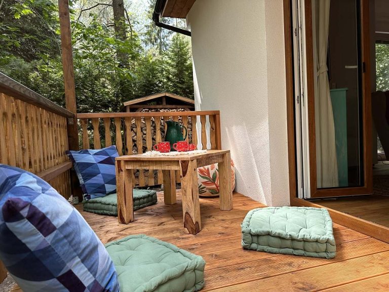 01e7b146-fbe2-424d-9d75-2a5a9830df0a-1-102-o-06e3-926802