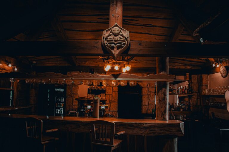 60b2b189fb2fc92aff37d55c_IMG_3252