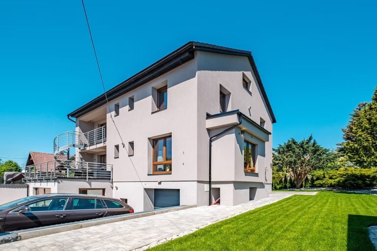 7e0b83_2a817a1f59ec4f6ca3e2fedb041b0518~mv2