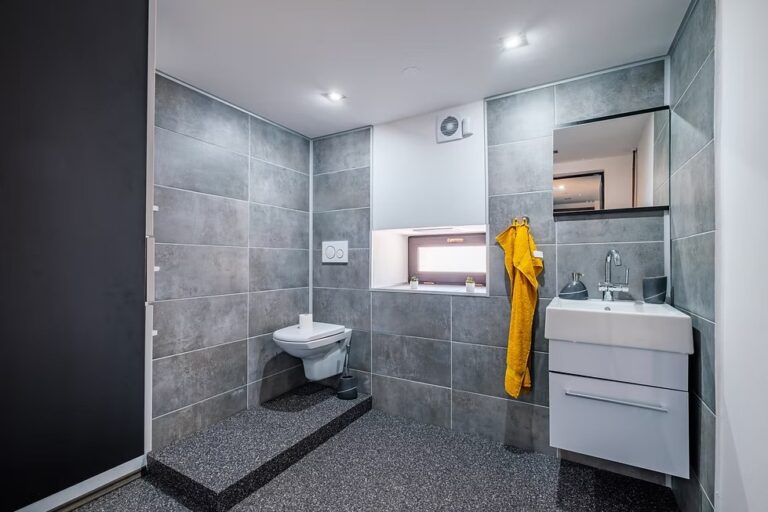 7e0b83_8aea274f636245efadd3b9bb56ca5a00~mv2