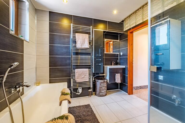 7e0b83_9354c7c2c25f41bcb4a25182dde38d3b~mv2