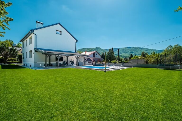 7e0b83_c687f3b411c44c14b6865f3c6444947a~mv2