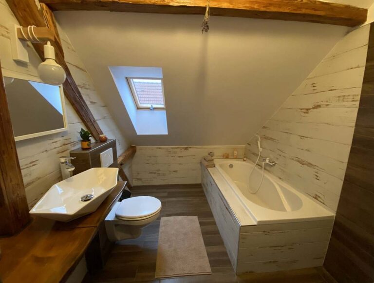 a5a9df03-58d7-4c48-9482-a366f81343eb-1-201-a-3d9d-2ca3-987619