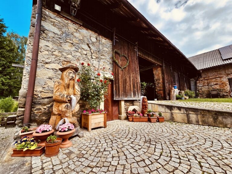 FB334127-1D4E-4D60-8FD4-EB8DDCE2315E_1_105_c